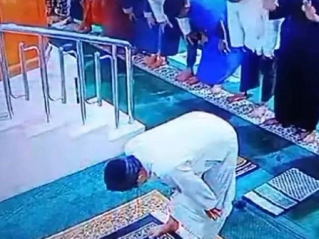 دوران نماز  امام مسجد سجدے کی حالت میں خالق حقیقی سے جا ملے