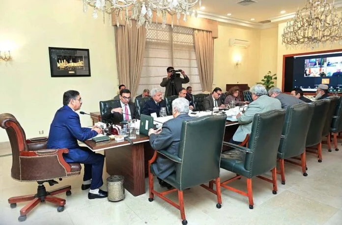 اسلام آباد میں نئے رہائشی منصوبوں کیلئے عمودی تعمیرات کو ترجیح دی جائے،نگران وزیراعظم