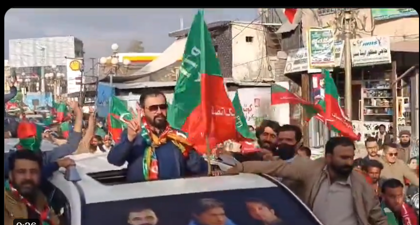 تحریک انصاف کی ریلیاں، کوئٹہ،کراچی میں مقدمے درج