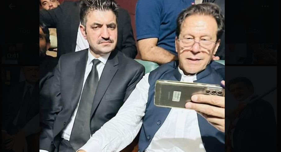 وزیراعلیٰ خیبر پختونخوا کے خلاف شیر افضل مروت عمران خان کے سامنے بول پڑے