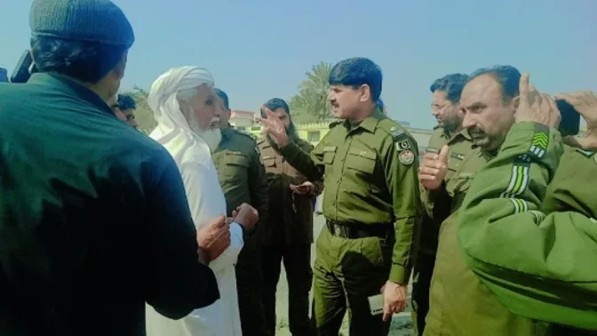 ڈیرہ غازیخان:موٹر سائیکل ڈکیتی کرنے کی کوشش،ڈکیت ہلاک ،2 راہگیر زخمی