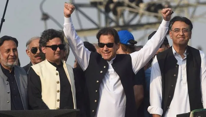 آزادی مارچ کیس، عمران خان ،اسد عمر و دیگر بری