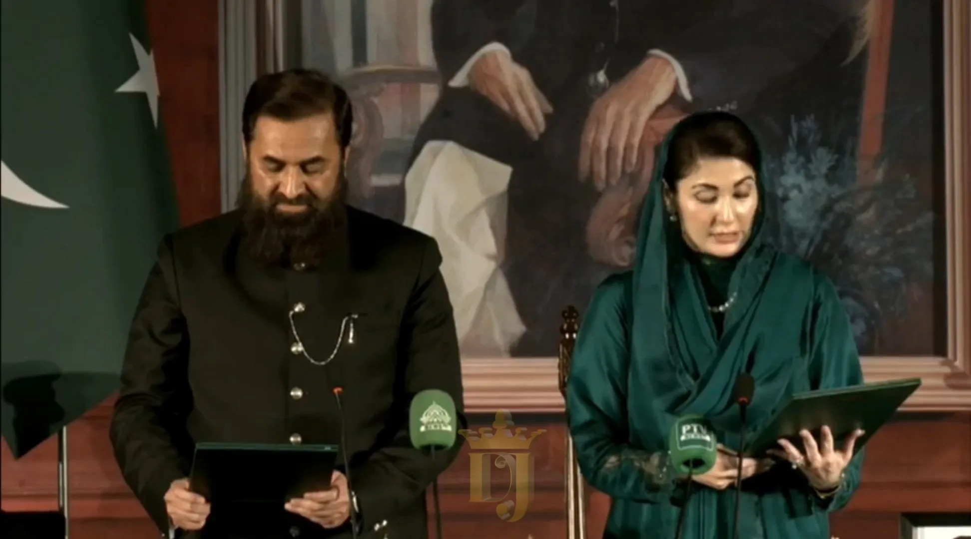 مریم نواز نے گورنر ہاؤس میں وزیراعلیٰ پنجاب کا حلف لے لیا