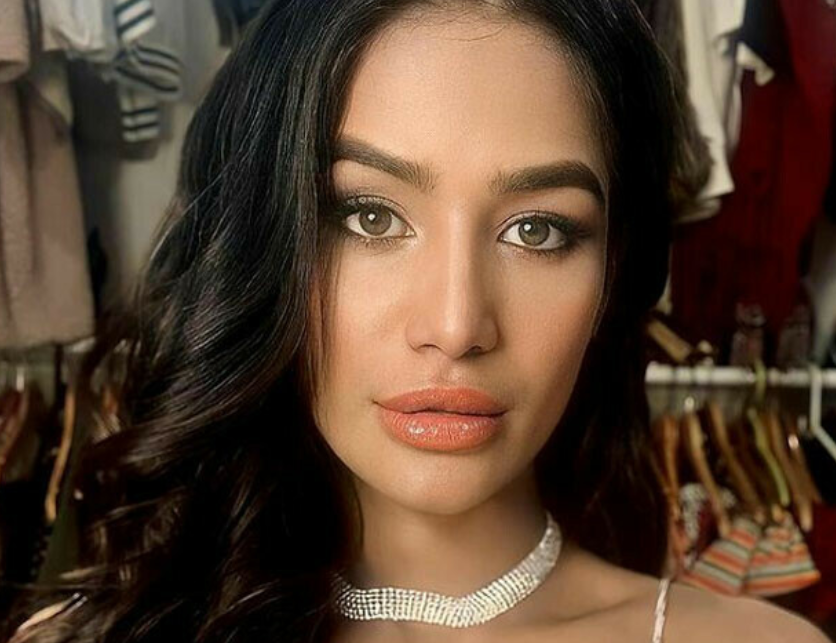 میں زندہ ہوں، اداکارہ پونم پانڈے نے موت کی خبر کے ایک دن بعد تردیدکر دی