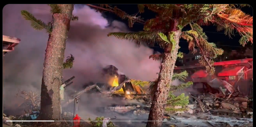 فلوریڈا میں چھوٹا طیارہ رہائشی علاقے میں گر کر تباہ