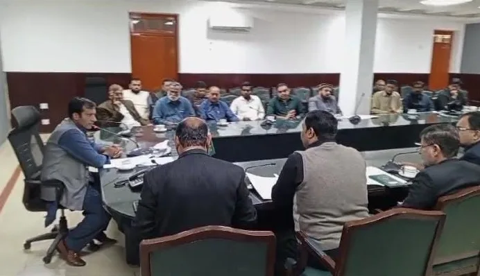 اوکاڑہ:اے ڈی سی آرکی زیرصدارت مہنگائی کی روک تھام کے لئے اجلاس منعقد ہوا