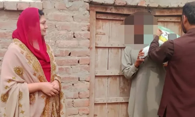 سرگودھا:نگہبان رمضان پیکیج کے تحت مستحقین میں ان کی دہلیز پر راشن بیگز کی تقسیم جاری