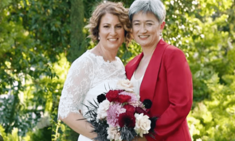 آسٹریلوی خاتون وزیرخارجہ نے اپنی سہیلی کے ساتھ شادی کر لی