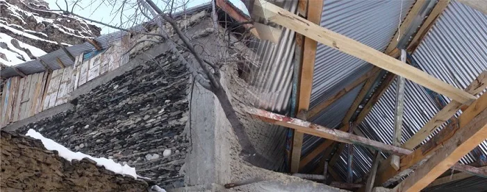 چترال:غریب آدمی کامکان برفانی تودے میں دب گیا ،مدد کی اپیل