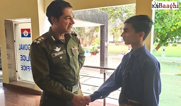 سرگودھا : دی ایجوکیٹرز پولیس پبلک ہائی سکول کا طالب علم حمزہ جاویدکیڈٹ کالج میں جگہ بنانے میں کامیاب