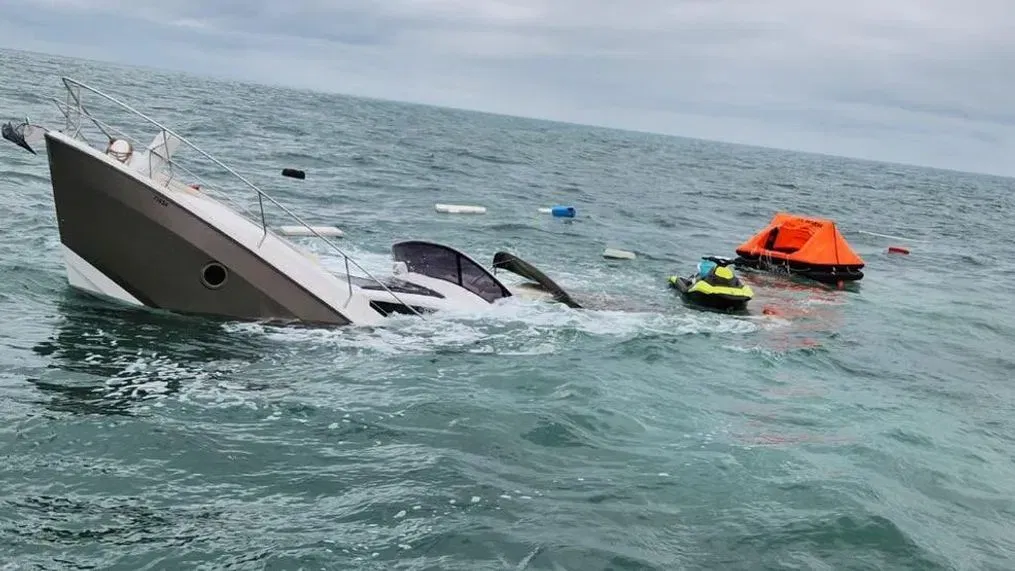 یمن کے قریب پناہ گزینوں کی کشتی الٹ گئی، 54 افراد ہلاک