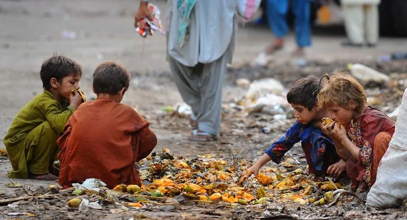 poverty in pakistan