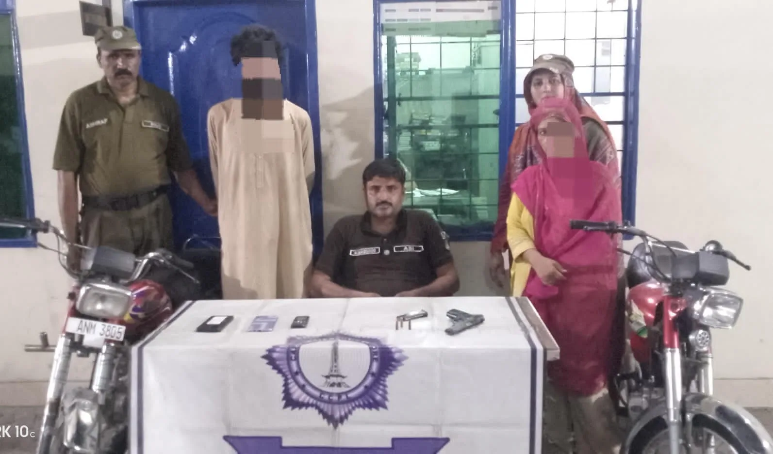 بدنام زمانہ عورت آسیہ بی بی ڈکیت گینگ کے 2 ارکان گرفتار