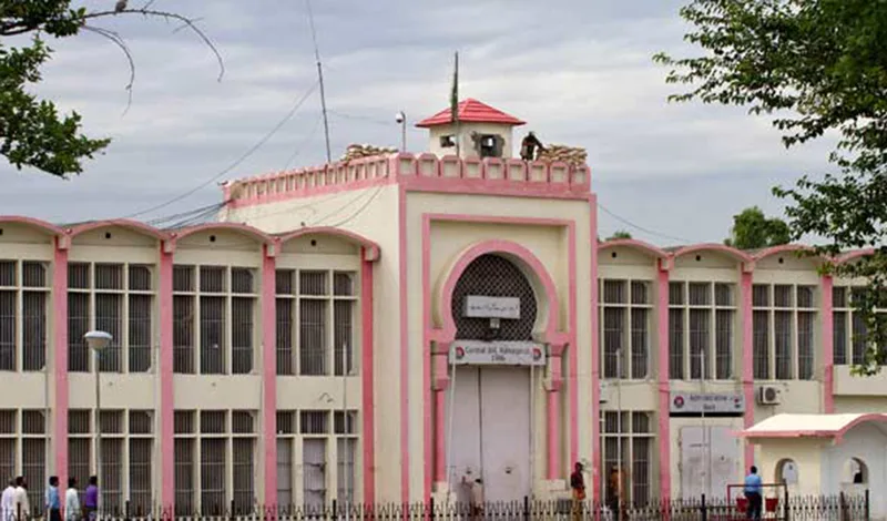 سپرنٹنڈنٹ اڈیالا جیل راولپنڈی کا تبادلہ کردیا گیا