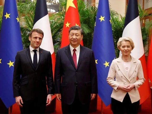 پیرس میں چینی صدر کی  فرانسیسی ہم منصب  او ر  یورپی کمیشن کی صدر سے ملاقات