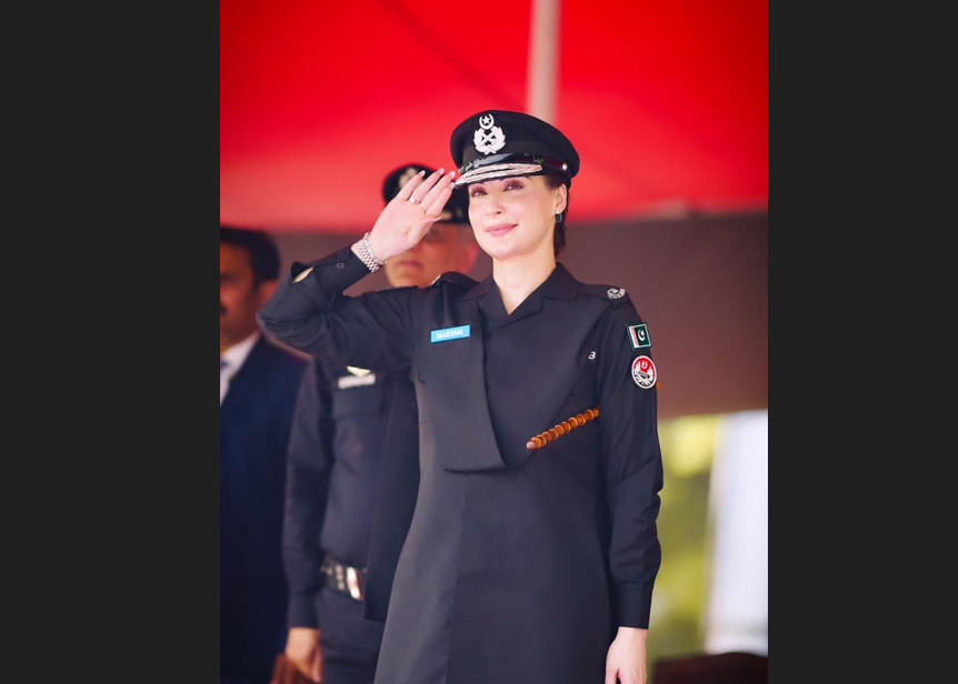 وزیراعلیٰ پنجاب مریم نواز نے ایلیٹ فورس کی وردی پہن لی