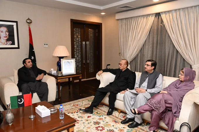 بلاول سے ملاقات کے بعد منظور وٹو خاندان   ایک بار پھر پیپلز پارٹی میں شامل