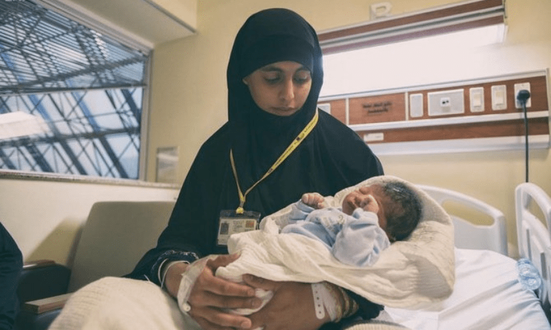 مکہ میں خاتون عازم حج  کے ہاں بچے کی ولادت