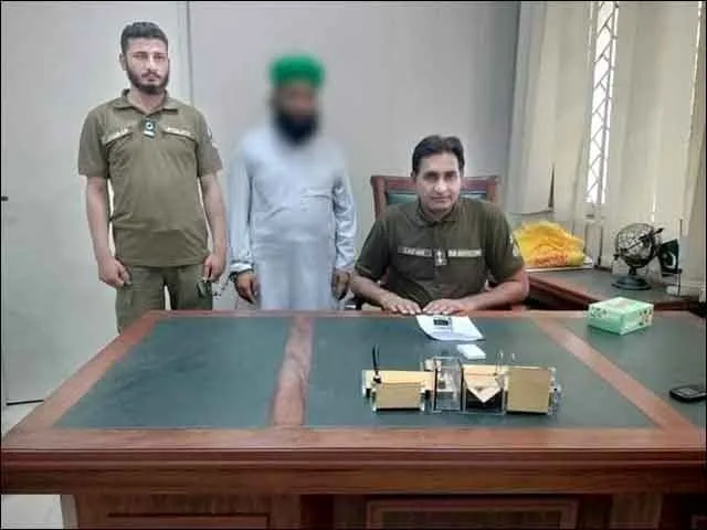 قاری نے طالبعلم کو حجرے میں لے جا کر زیادتی کا نشانہ بنا ڈالا