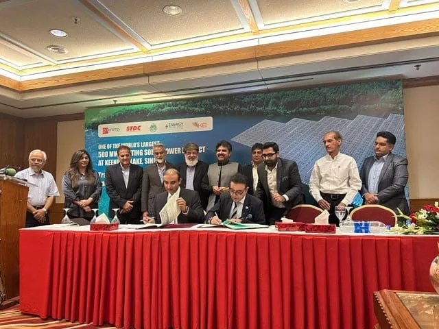 کینجھرجھیل پر 500 میگا واٹ فلوٹنگ پاور پروجیکٹ بنانے کی تیاری