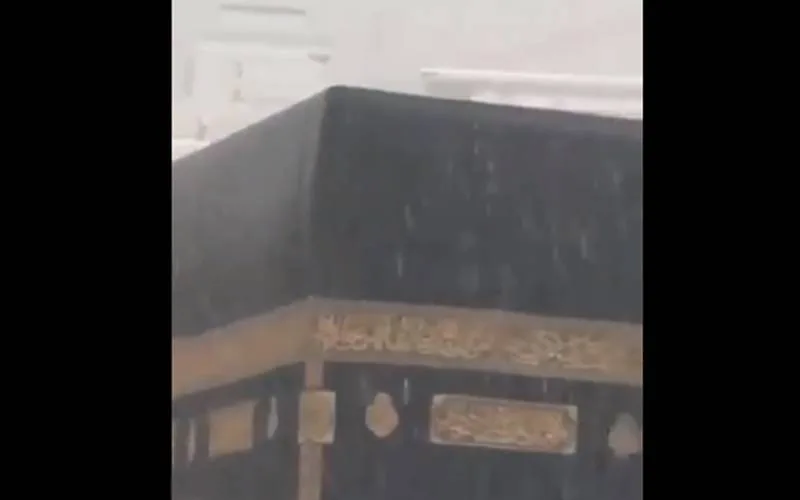 مکہ مکرمہ میں مختلف مقامات پر موسلادھار بارش کے بعد موسم خوشگوار