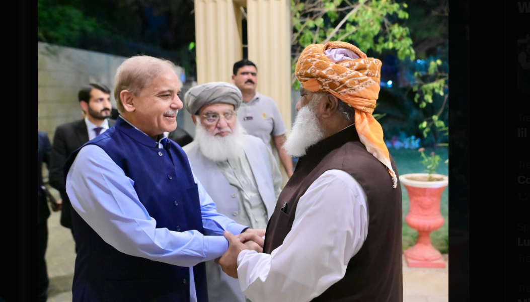وزیراعظم شہباز شریف کی مولانا فضل الرحمان سے ملاقات