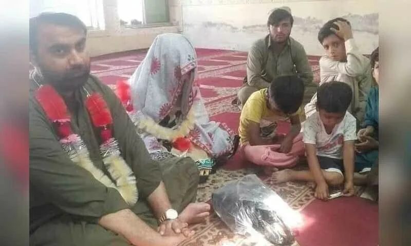 کوئٹہ :ڈپٹی کمشنر کا ہندو خاندان کو زبردستی اسلام قبول کروانے کی خبروں  پر بیان