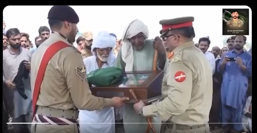 بنوں،خودکش حملے میں شہید جوان آبائی علاقوں میں‌نمازجنازہ کے بعد سپردخاک