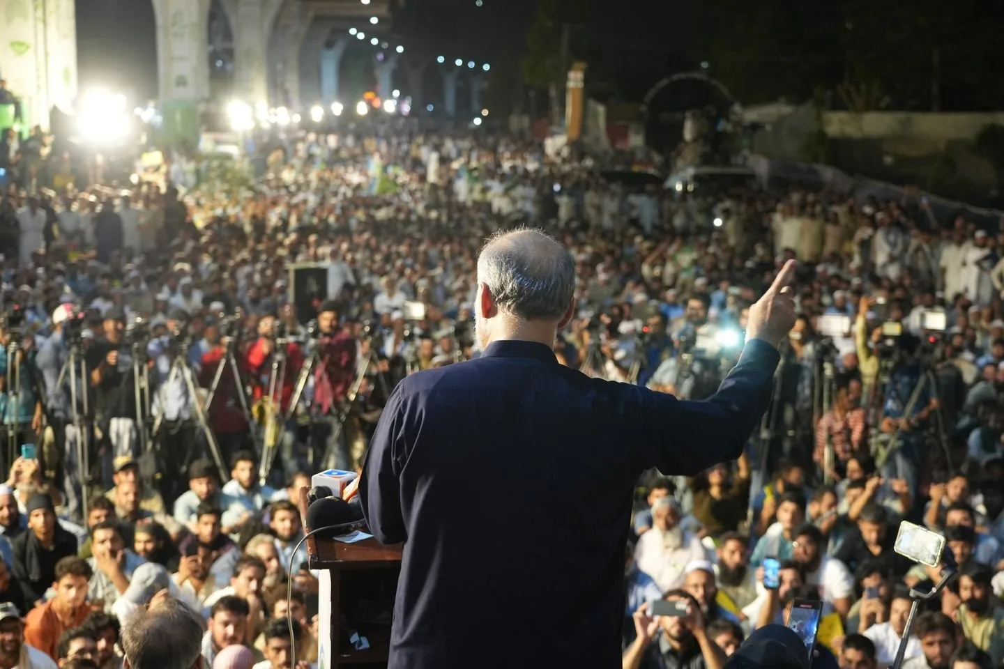 جماعت اسلامی کا آٹھ مارچ کو دھرنا مارچ کا اعلان،شٹر ڈاؤن کی بھی تجویز