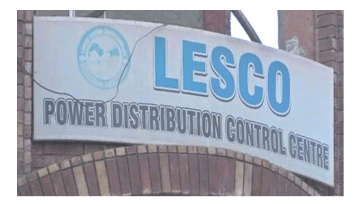 لاہور میں کئی علاقوں میں بجلی غائب،لیسکو حکام لمبی تان کر سو گئے