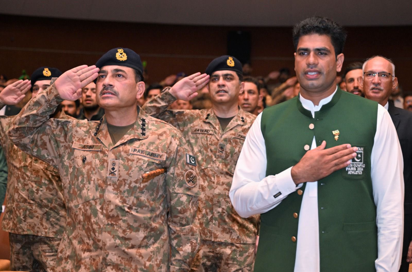 جی ایچ کیو میں تقریب، ارشد ندیم کی کامیابی قوم کیلئے فخر ہے۔آرمی چیف