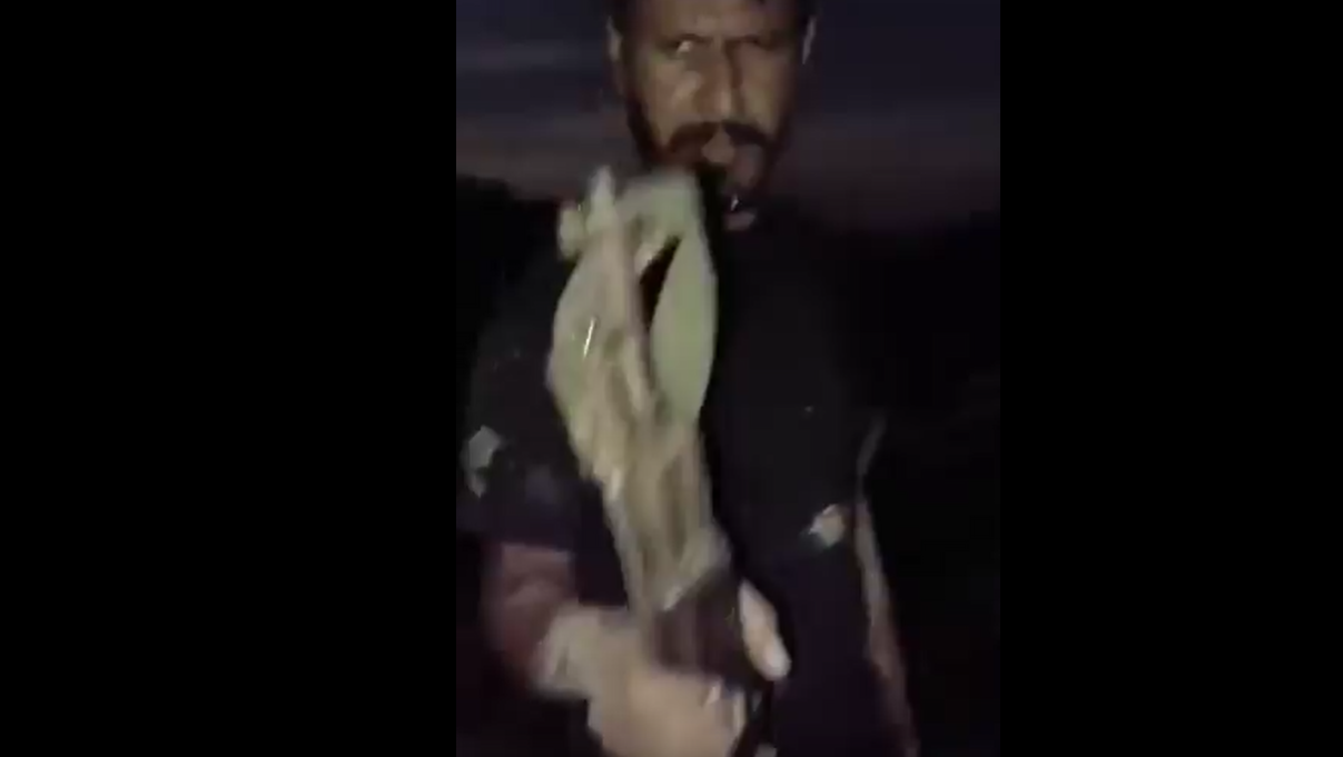 رائفل پکڑ لو لگتا ہے آخری ٹائم ہے،حملے سے قبل پولیس اہلکاروں کی ویڈیو وائرل