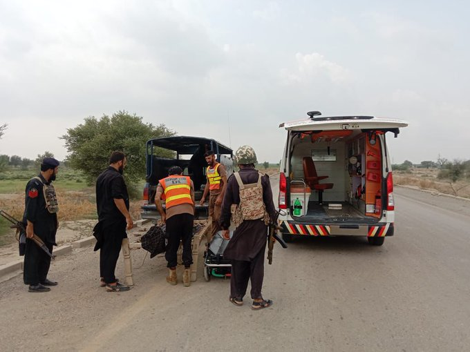 ڈی آئی خان،ججز کے اسکواڈ پر گولیاں چل گئیں، دو محافظ شہید