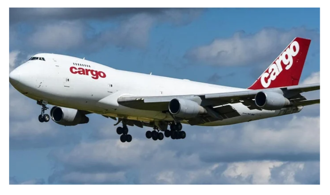 بنگلہ دیش سے آذربائیجان جانے والی پرواز کی کراچی میں ہنگامی لینڈنگ