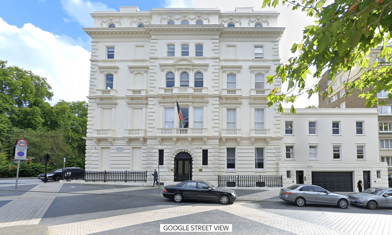 برطانیہ میں طالبان  نے اپنے عملے کی برطرفی کے بعد سفارت خانہ بند کر دیا