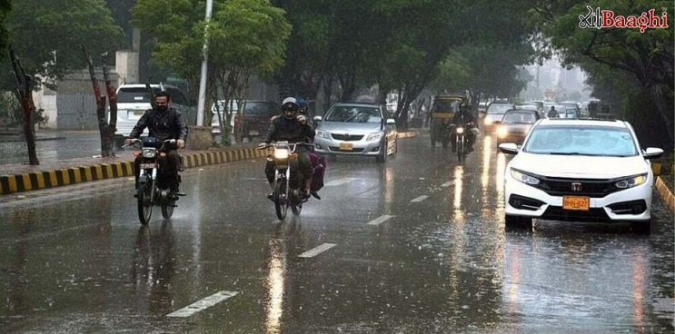 مری میں تیز ہواؤں کے ساتھ بارش اور ژالہ باری