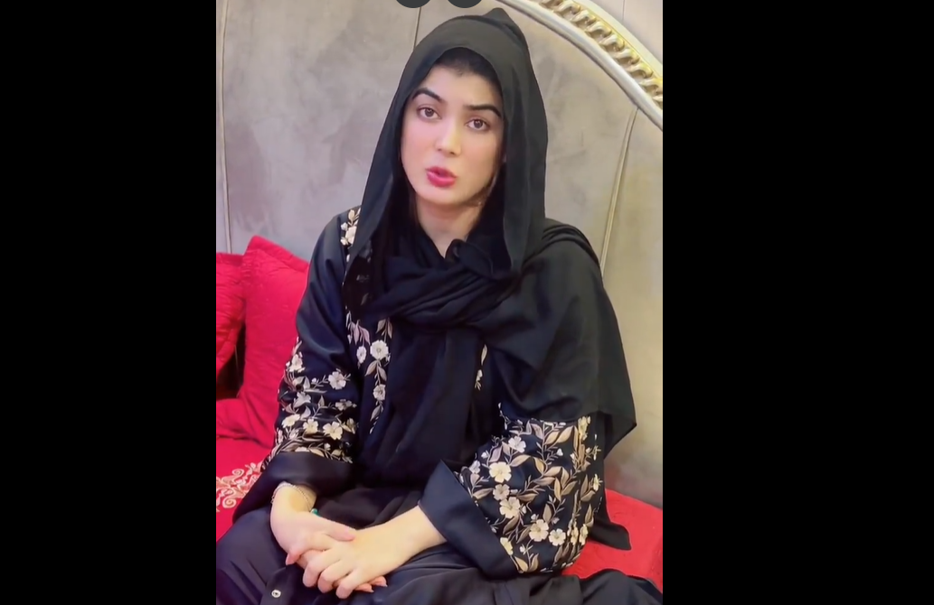 رقص کی برہنہ ویڈیو وائرل ہونے پرخواجہ سرا ڈولفن ایان نے جاری کیا ویڈیو پیغام