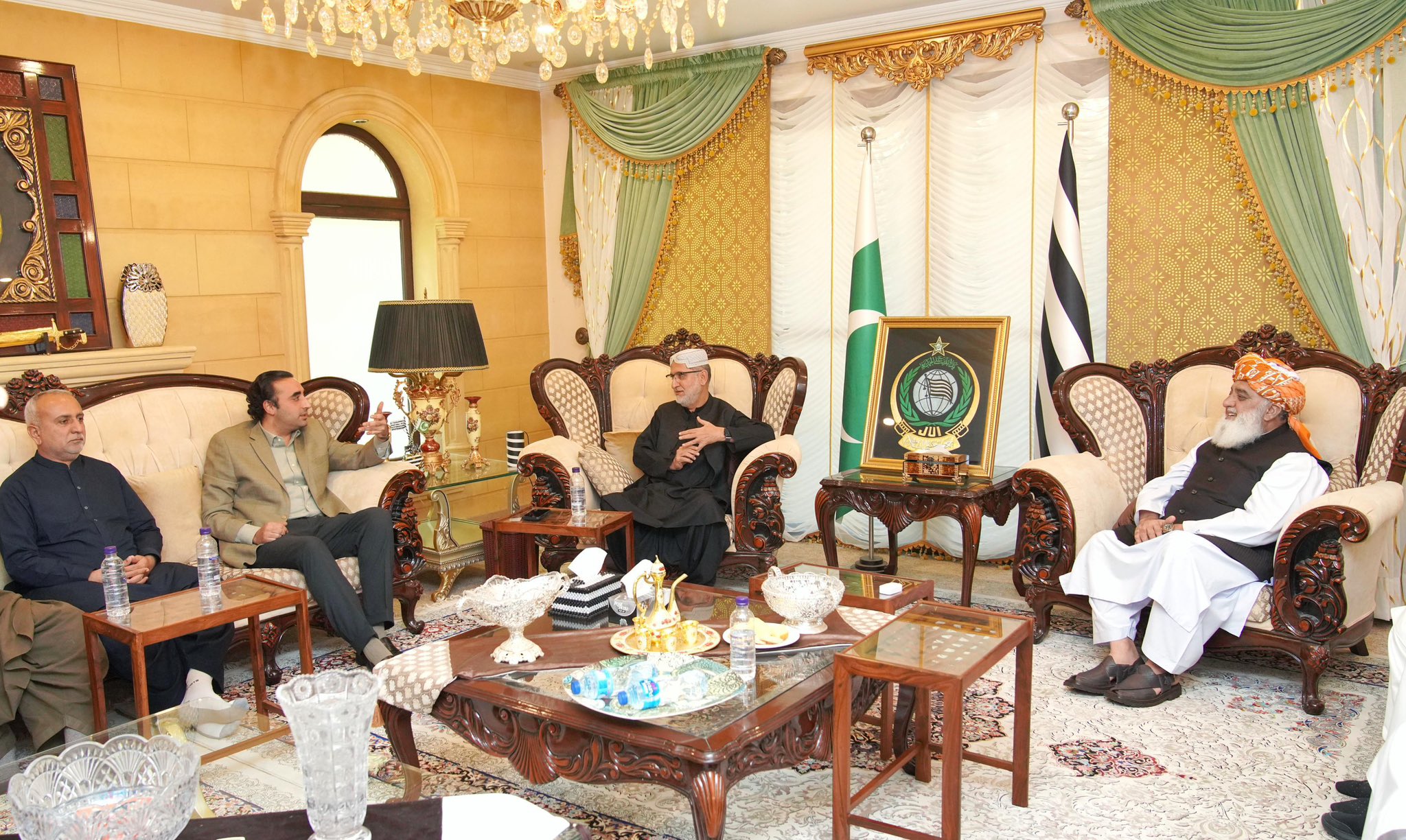 بلاول وزیراعظم سے ملاقات کے بعد مولانا کے گھر پہنچ گئے