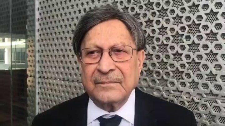 آئینی بینچ بننے سے چیف جسٹس کی حیثیت میں کمی نہیں آئی،فاروق ایچ نائیک