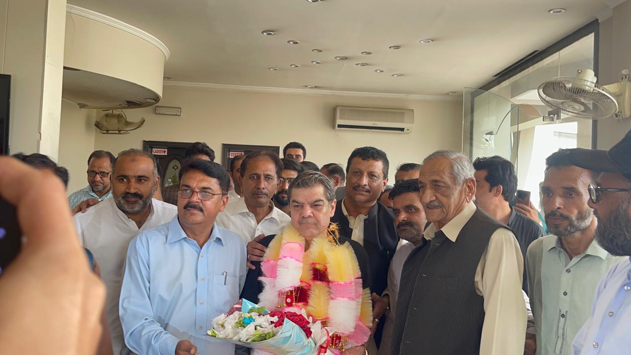 صحافت ایسی کریں کہ کوئی قیمت نہ لگا سکے، مبشر لقمان