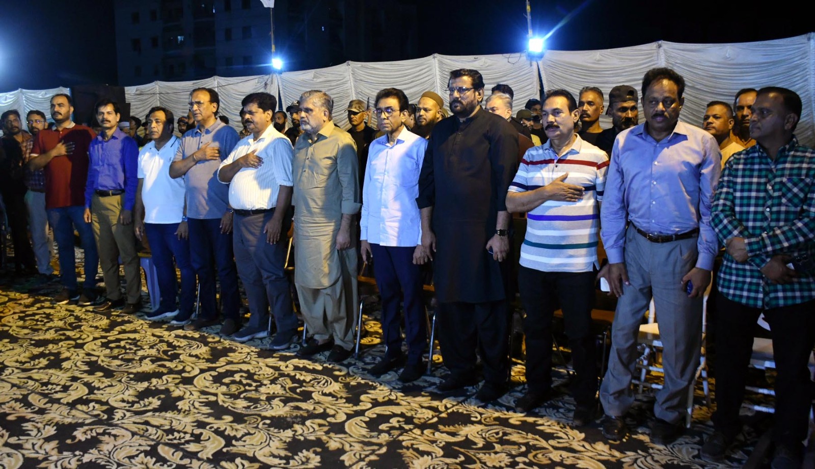 ماؤں سے گزارش ہے کہ بیٹیوں کو نشتر پکڑنا بھی سکھائیں،  خالد مقبول صدیقی