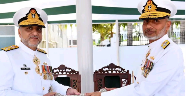 کمانڈر کراچی اور کمانڈر پاکستان فلیٹ کی کمان تبدیل
