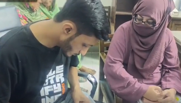 بھارتی خاتون لاہوری لڑکے کی دیوانی،سرحد پار کر کے شادی کر لی