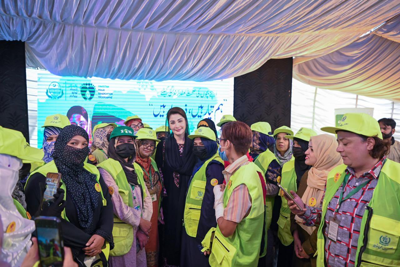 وزیراعلیٰ پنجاب نے انسداد پولیو مہم کا کیا افتتاح