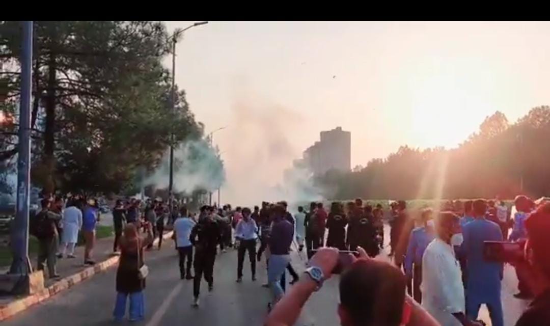 ڈی چوک احتجاج،17 مقدمے،گرفتار افراد کی تفصیل