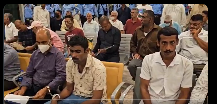 سری لنکا میں کئی سال سے قید 56 پاکستانی وطن واپس پہنچ گئے