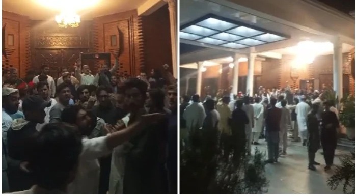 جیل سے رہا ہو نیوالے کارکن وزیراعلیٰ کے پی سے  ایک ہزار روپے  ملنے پرطیش میں آگئے