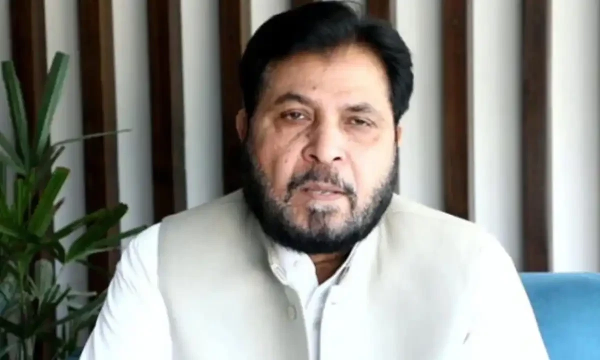 مدارس بل کی منظوری پر جے یو آئی حکومت سے خوش