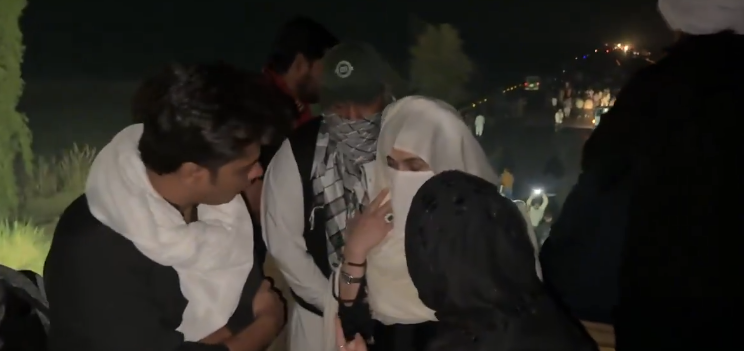 پی ٹی آئی کا تبدیلی سے تباہی تک سفر میں "بشریٰ” کا اہم کردار