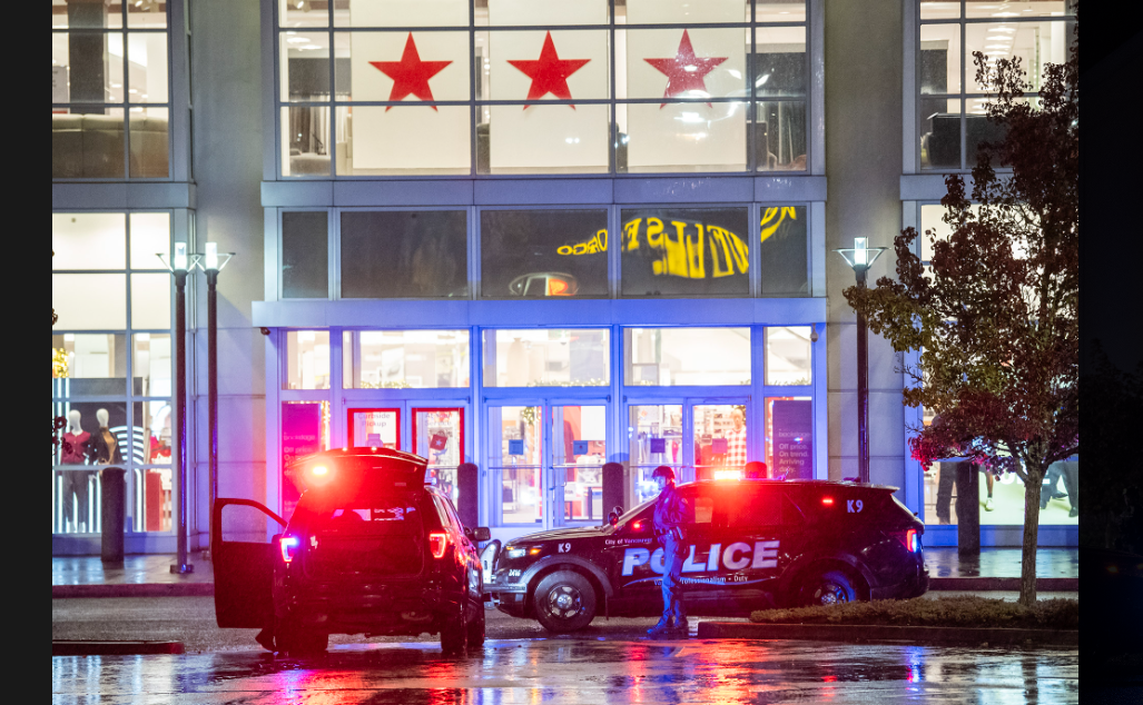 وینکوور مال میں فائرنگ، ایک شخص ہلاک، دو زخمی